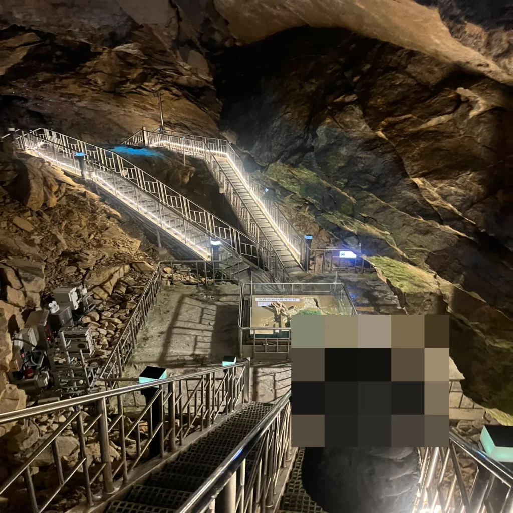 처음-용연동굴-안에서-찍은-사진